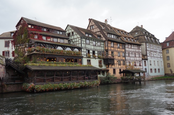 Strasbourg houses along the waters